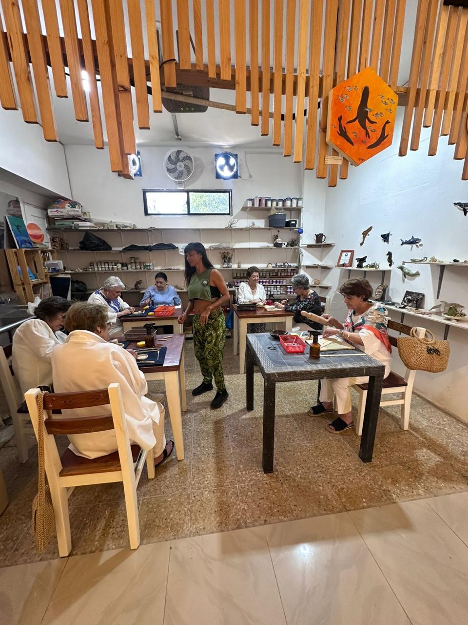 Taller de cerámica con Belén Vásquez en Octopus Art Gallery